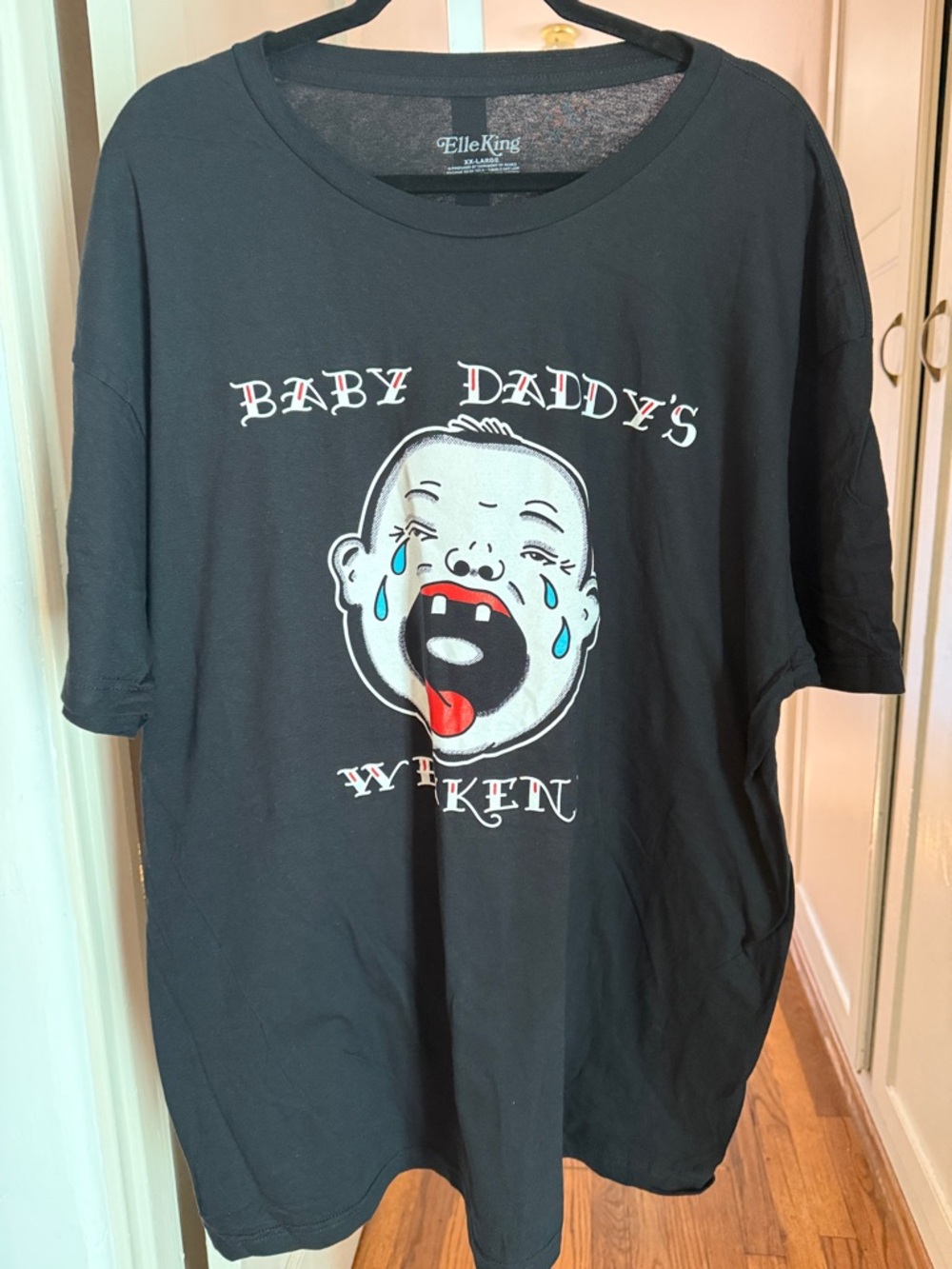 Elle King Black Graphic Tee "Baby Daddy's Weekend"